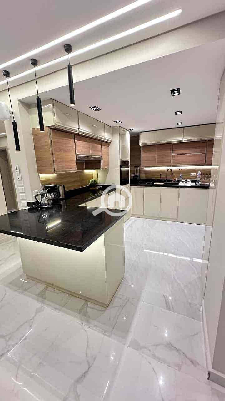 11 452ff2e9-09f7-4660-b6cc-8e61eaf1c3e4. jpg