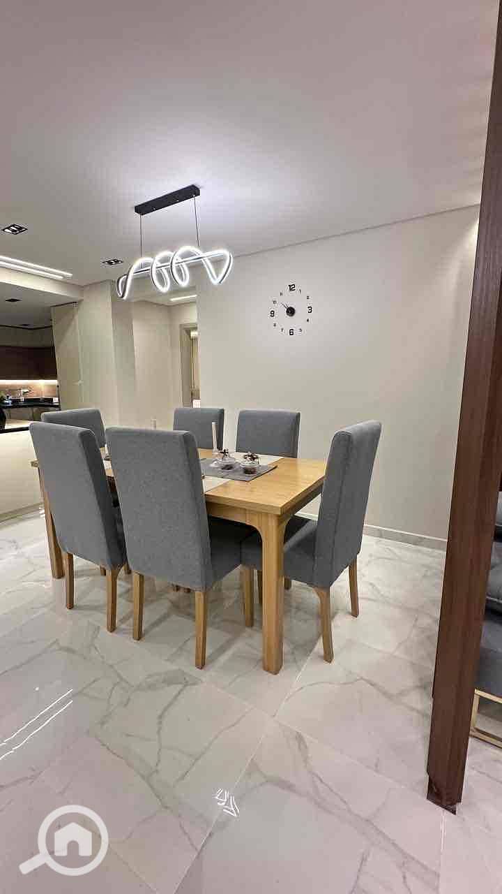 12 996408e4-455d-484c-8a5a-7e59ad45b48e. jpg