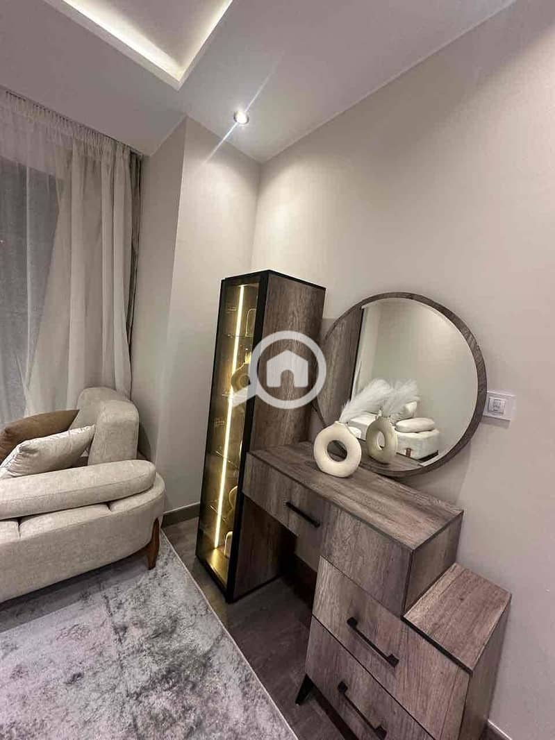 6 f1a95a8b-c192-463c-8d33-fc7903f2a646. jpg