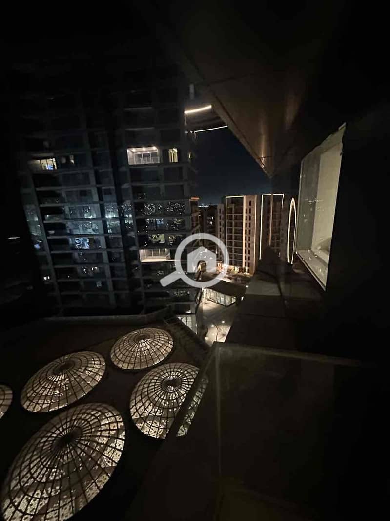 16 cf5b8084-41f8-4837-9df3-d0a4c66e9973. jpg