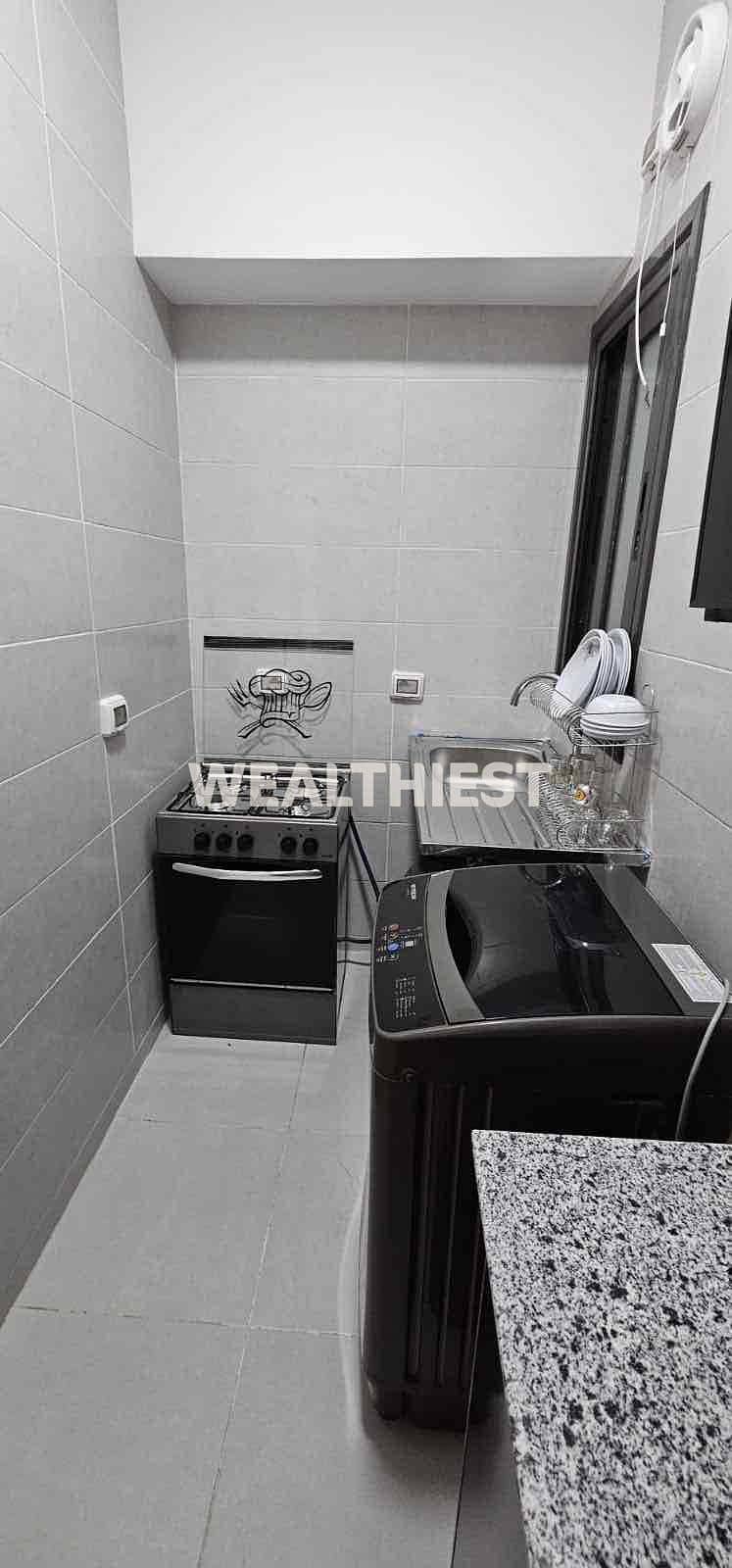 11 9298a847-ba61-47e0-95ab-77a1571b1e86. jpg