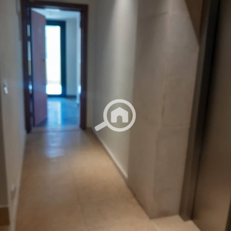 4 40f724bc-cee5-4801-b9a5-b4f52593e17e. jpg