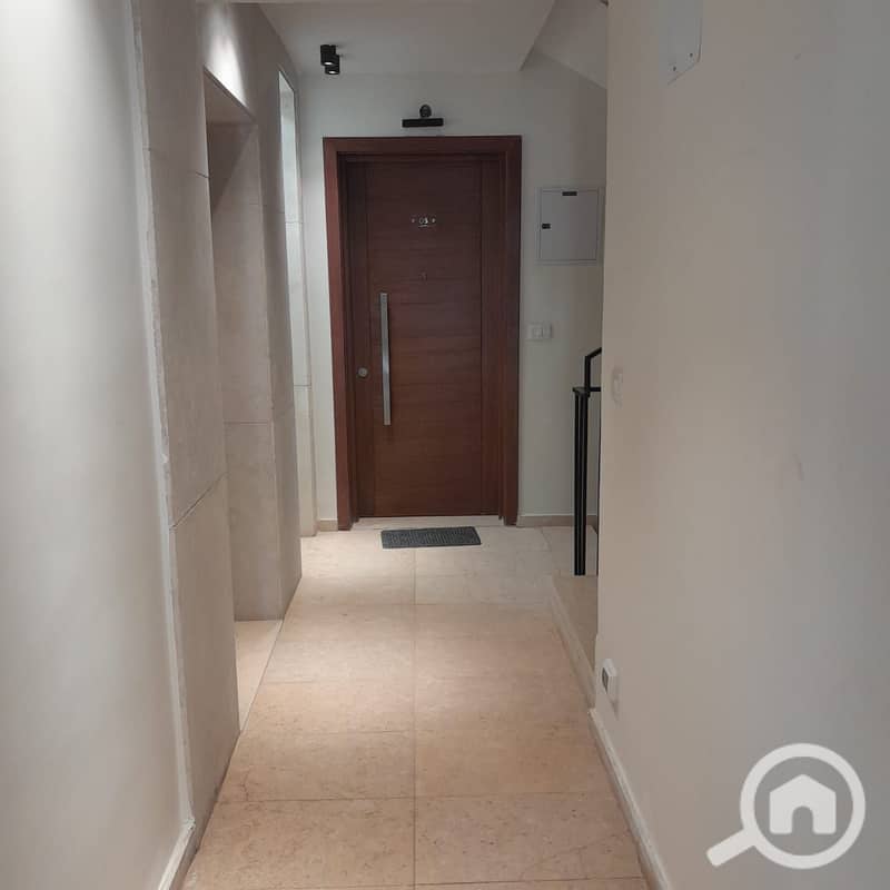 8 94df99b0-fe7a-438a-b361-2baae8425589. jpg