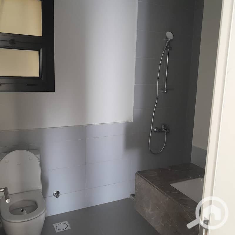 13 a318ef71-73e9-4b1c-9fdd-890c832ec291. jpg