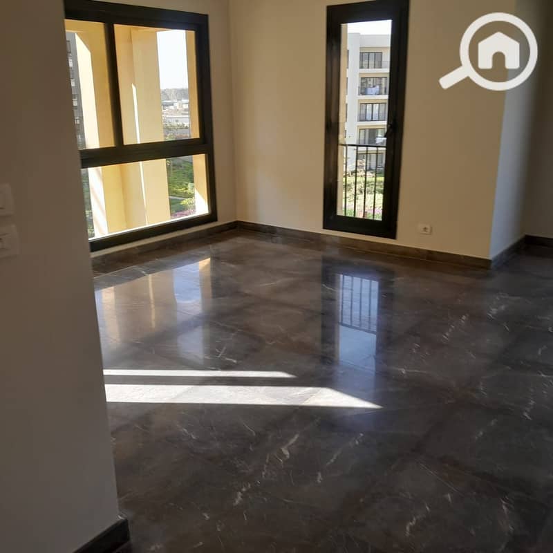 15 b8b46c54-21d2-41b7-a605-eeca0bc9462a. jpg