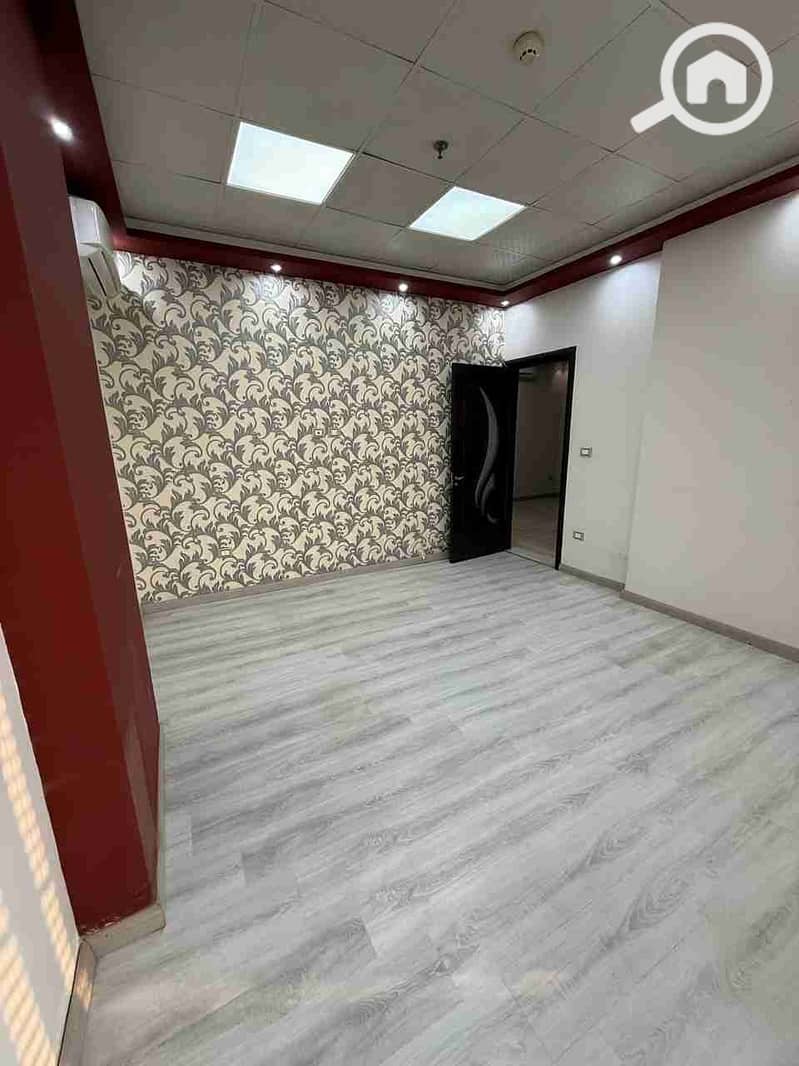 1000837199. jpg 1000837199. jpg