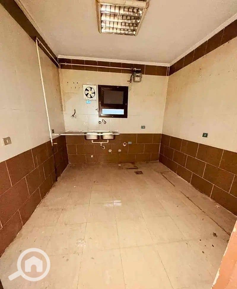 15 162620486-800x600. jpg