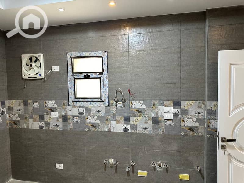 12 6e71ac2a-421e-49d0-ac98-6a813c158b74. jpeg