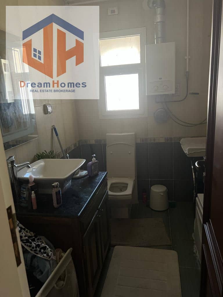 7 8130ca6e-bdf3-4761-9648-0f2366f36aa6. jpg