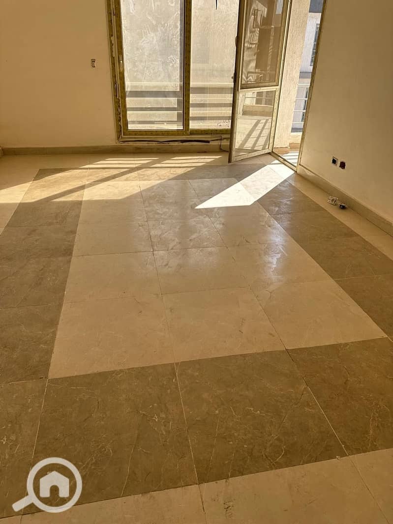 3 3730140a-2bf6-4a8f-b5fb-bd0f272d5e39. jpeg