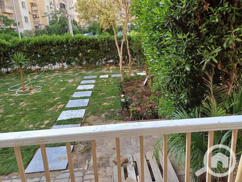 14 af109881-6011-44b5-a790-52872e5f6d61. jpg