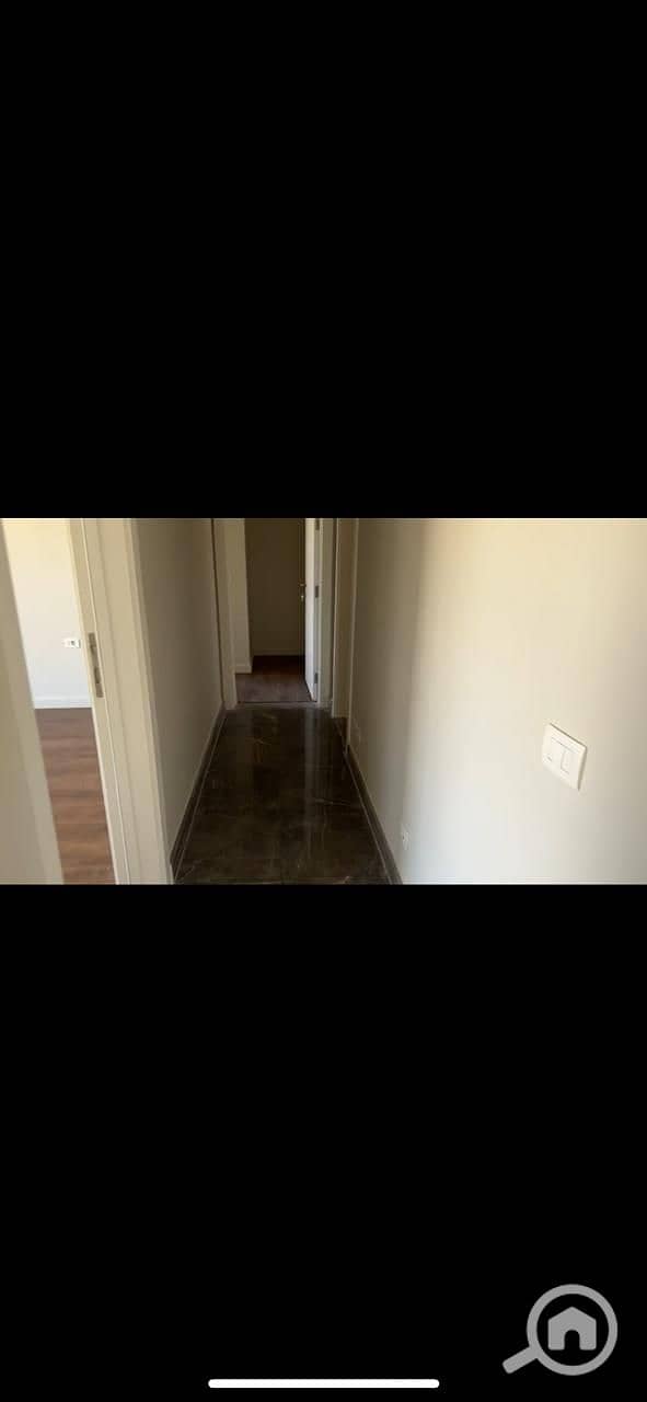 6 8937d725-6806-4144-b931-907d42d5d6b6. jpg