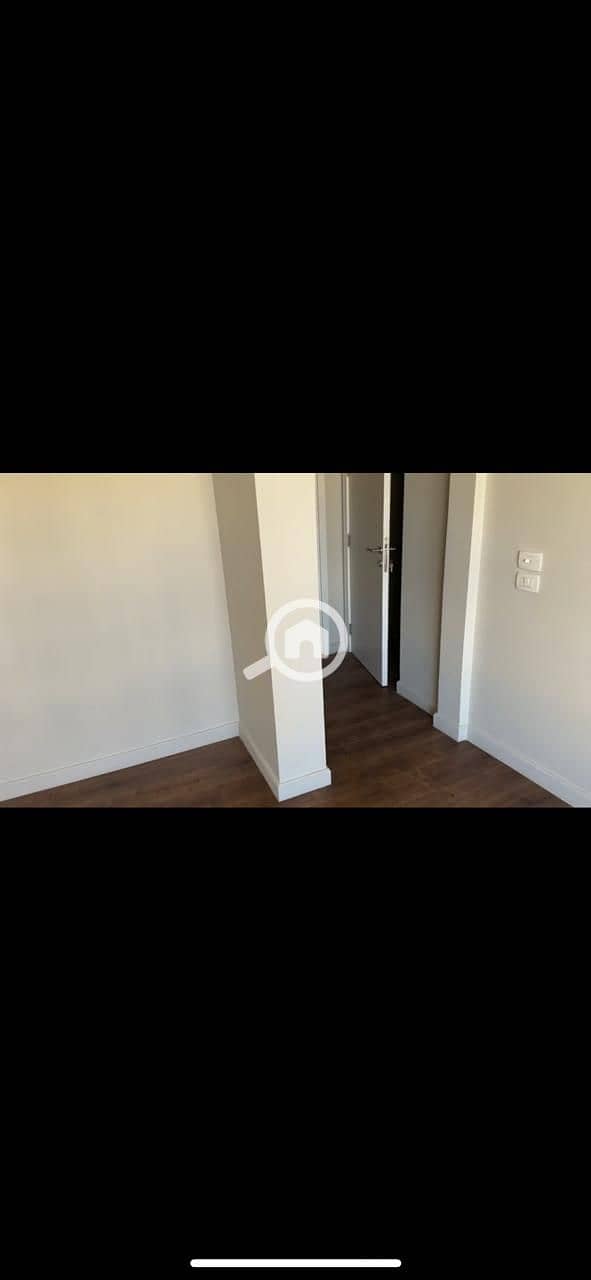 7 63385ae2-bf0b-43c7-bd48-b9665574b136. jpg