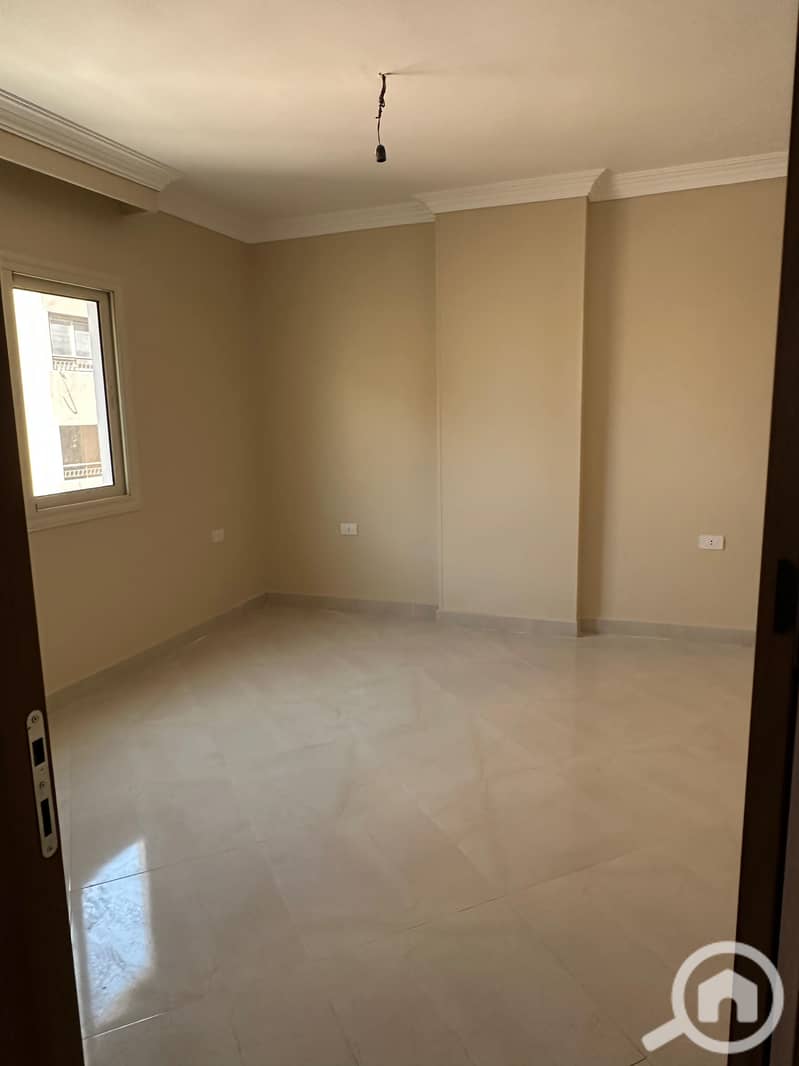 18 WhatsApp Image 2025-10-08 at 5.17. 55 PM (3). jpeg