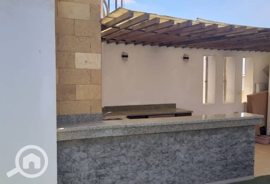 8 f072b259-de2f-4605-af15-a80e7d798d3b. jpg