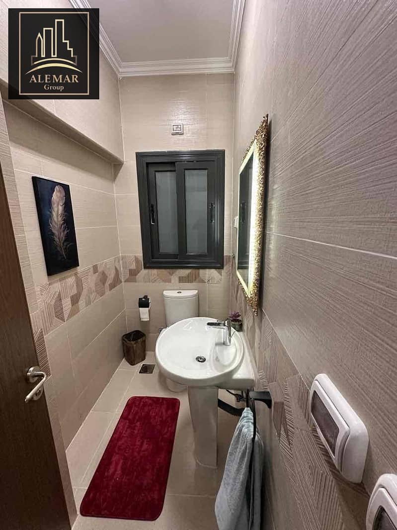 9 86eb91c9-7ea1-422c-82b0-93ce737d3e5f. jpg