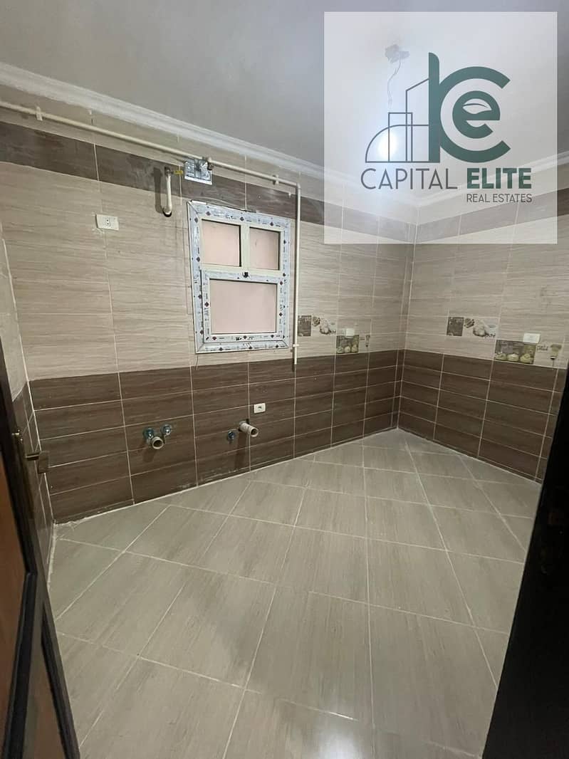 5 03b41dc0-bba0-43ea-a8fe-f010d273a1b0. jpg