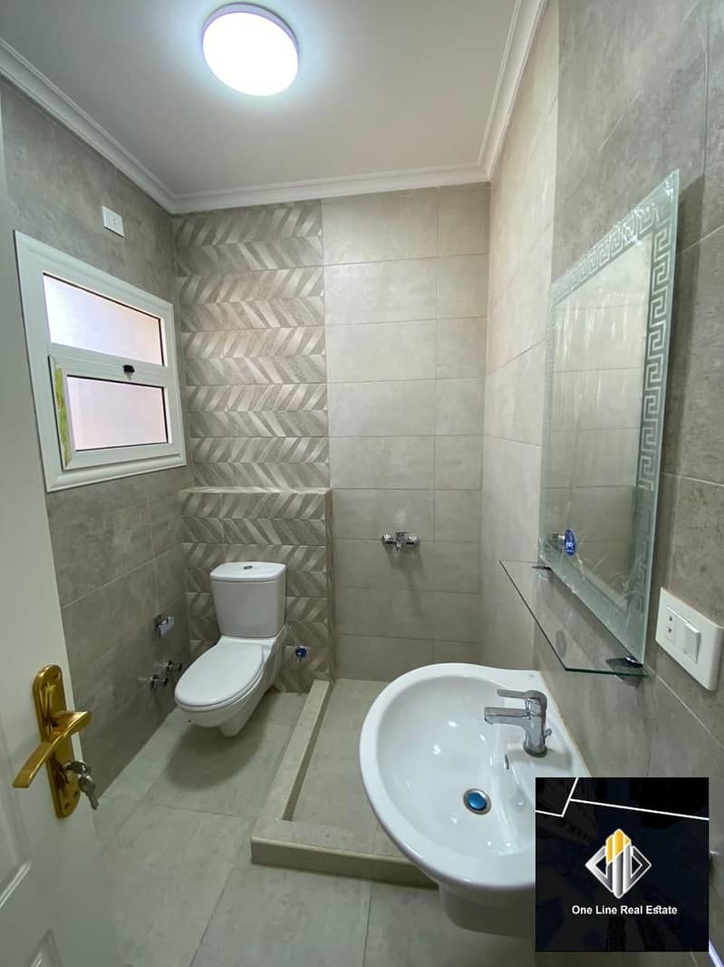 4 91929e2f-678e-4cf3-a5bf-e5f728c0029c. jpeg