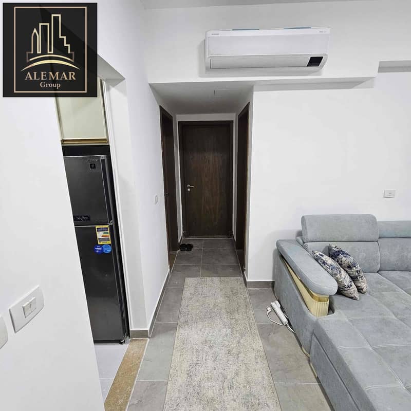 8 5194e35a-b8cc-4cce-b8e2-44616c9e0492. jpg