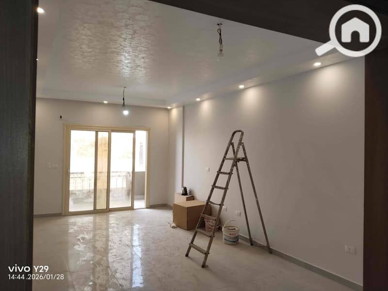 4 f01972a7-a987-4839-8c85-168e402c4d66. jpg