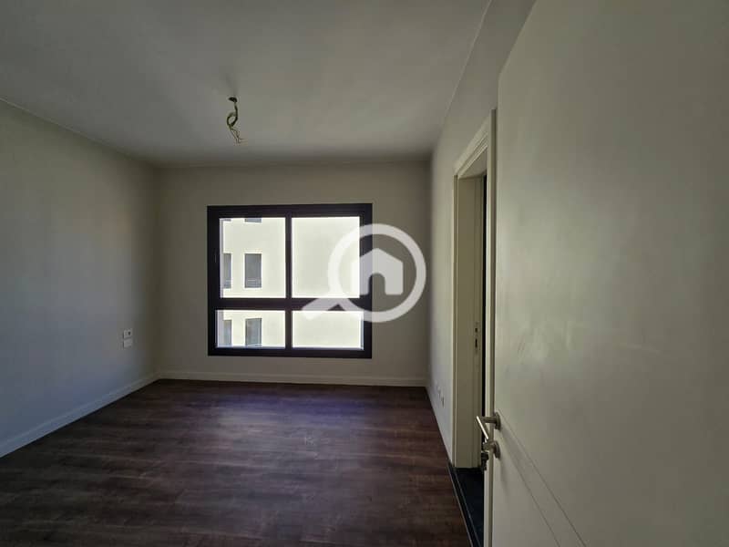 14 cbe57b0b-4b13-4b5e-b9b4-ccca6485a33e. jpg