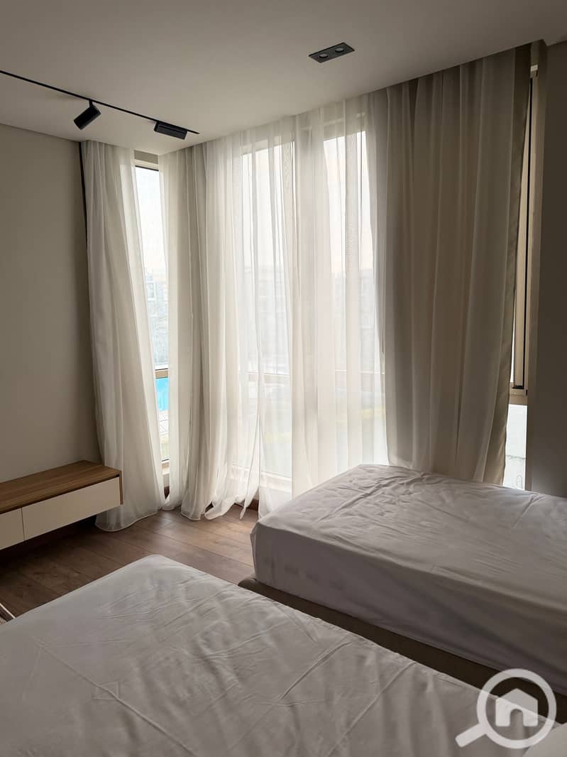 21 tempImageA9J24Z. jpg