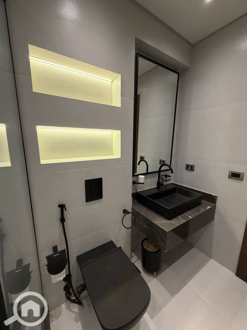 24 tempImagewVhitn. jpg