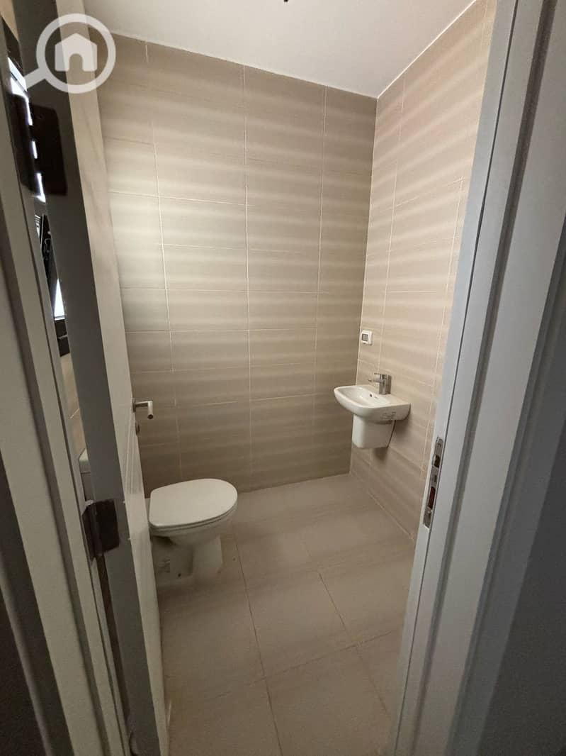 12 WhatsApp Image 2026-01-24 at 3.12. 01 PM (7). jpeg