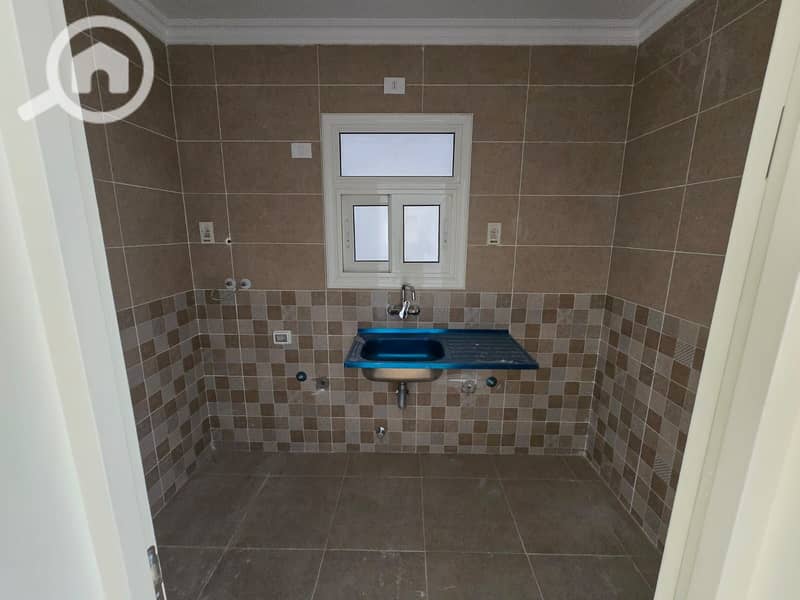 4 WhatsApp Image 2025-10-05 at 12.43. 29 AM (2). jpeg