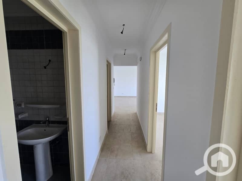 11 WhatsApp Image 2025-10-05 at 12.43. 31 AM. jpeg