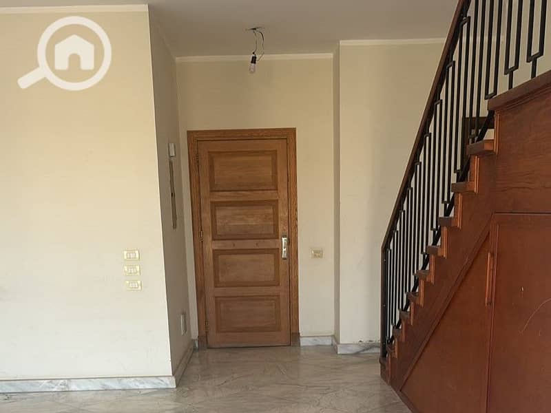 7 WhatsApp Image 2025-12-20 at 09.54. 12_54162762. jpg