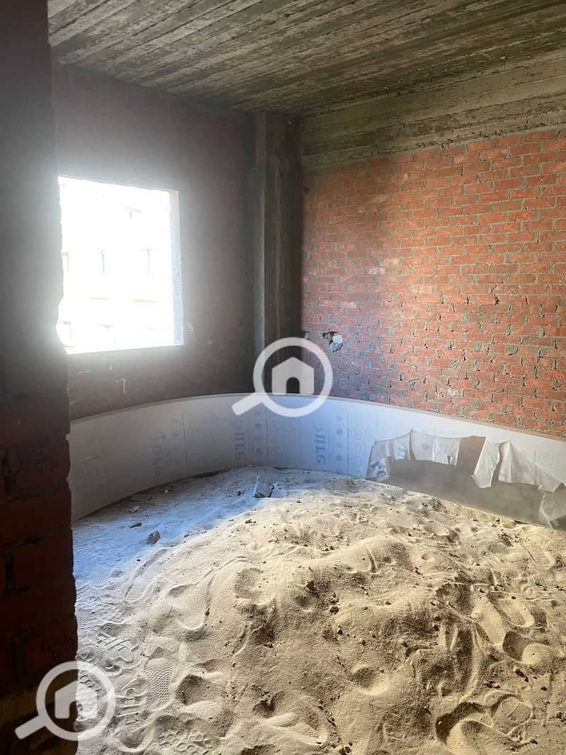 3 LNmdbPFWFq9CR9JTTGwOmPR0pz4JTA0rBUkc2KqF. jpg