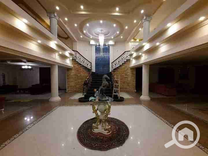 23 received_1404690773673642. jpeg