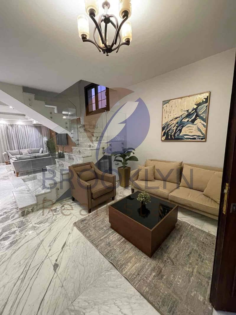 4 044382bf-8485-40a2-9aa1-ac46bfa49767. jpg