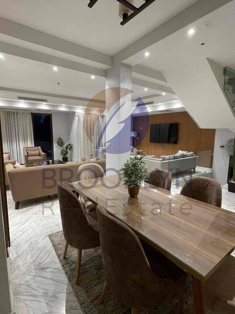 10 ad07fdf0-7286-4be3-b4bd-591e436f0973. jpg