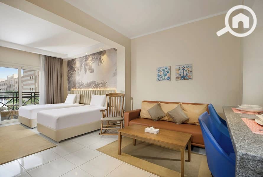 10 c8fa645ab45e8b99c120681c19483084fd7986577315d033fbe9833a4a64. jpeg