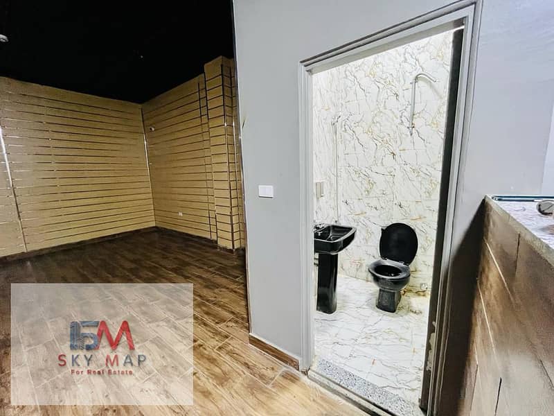 4 999aedf1-11ef-4157-9f6f-3e9565b723c9. jpg