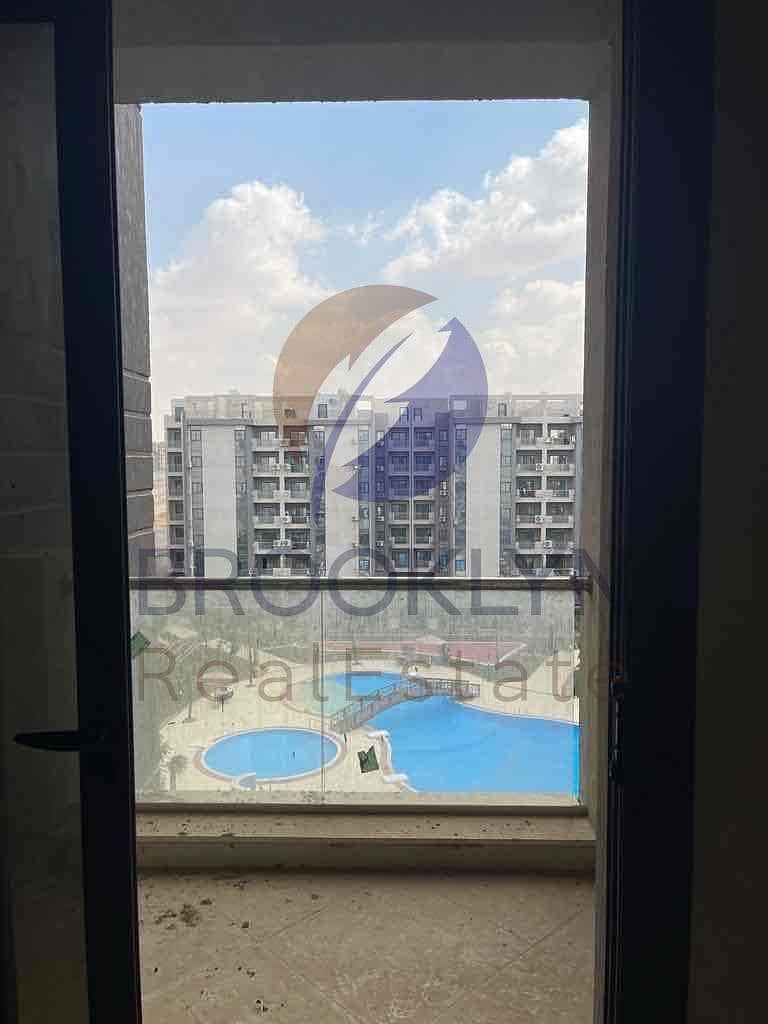 10 57617c45-d5f3-4d40-8725-7535d5ec394e. jpg