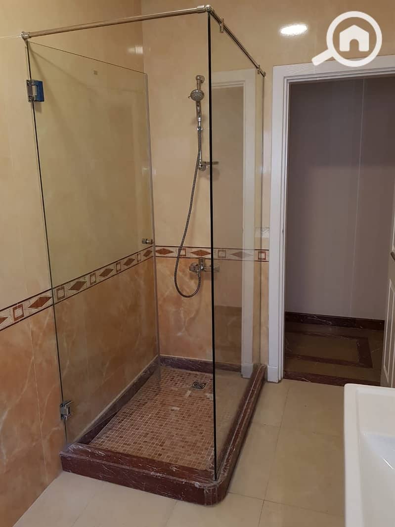 9 88d3e8f9-4bd6-49b8-941a-eefe0a650a0f. jpg