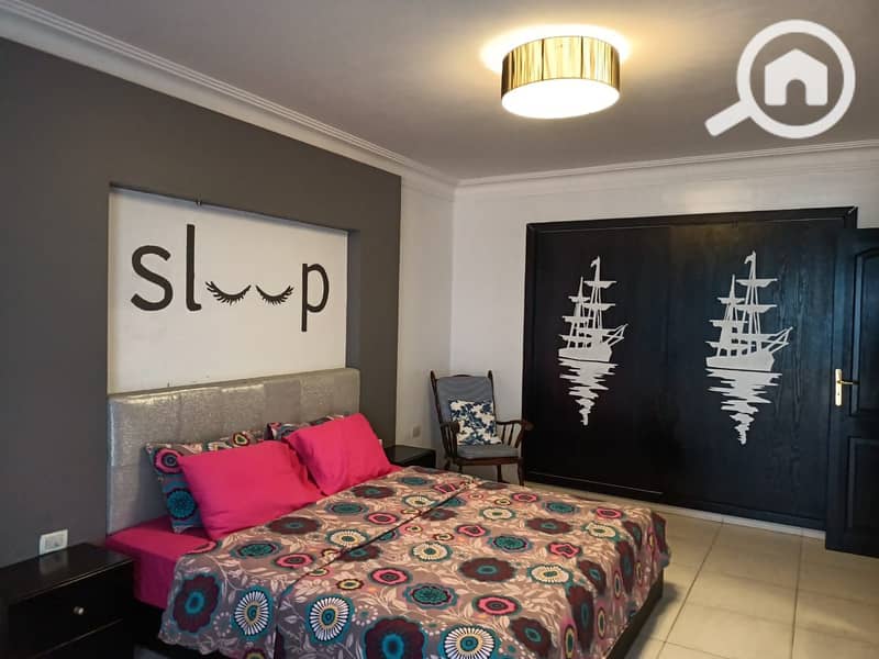 4 b8129951-0000-489c-819a-b0c6814b0b9d. jpg