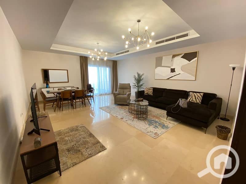 5 3f2ea649-7906-4d01-95fe-bccb1eb43b47. jpg