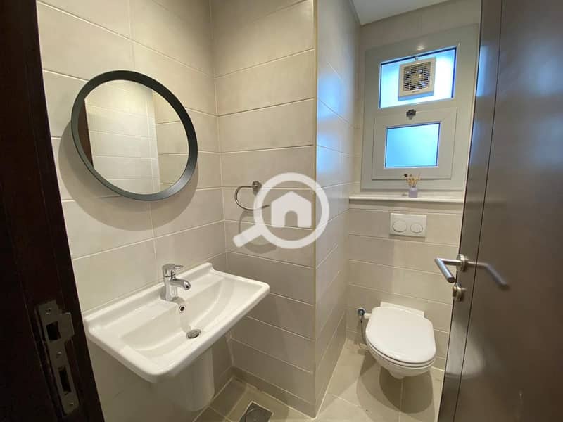 21 ff1fa761-b19d-4421-9cc3-58fec45472b4. jpg