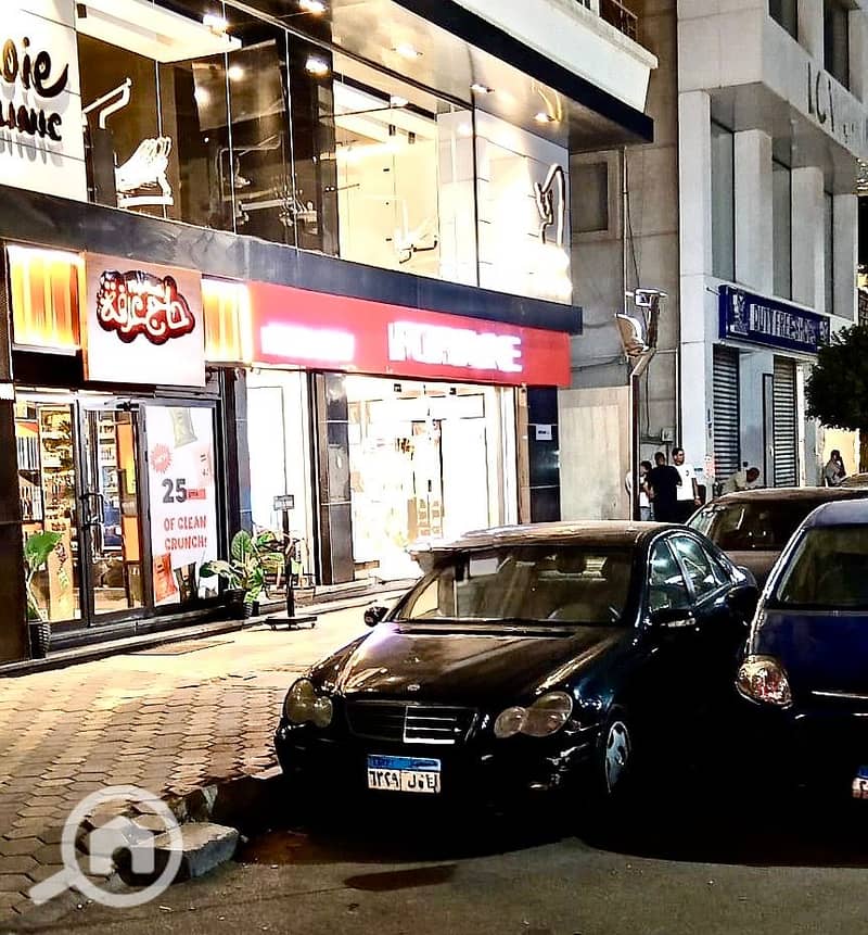 4 c4ff100e-eb91-4185-8555-ded8cc314f07. jpeg