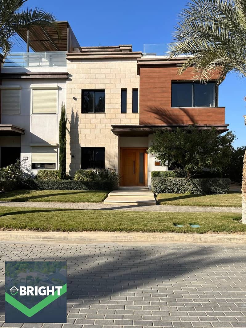 8 abd90e4b-e76c-48ea-8e92-ef33a1bb8f50. jpg