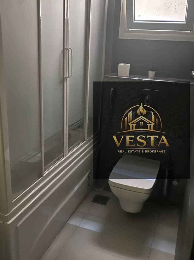 7 86a0b0e7-2fb5-46aa-8bc7-36f602296ff2. jpg