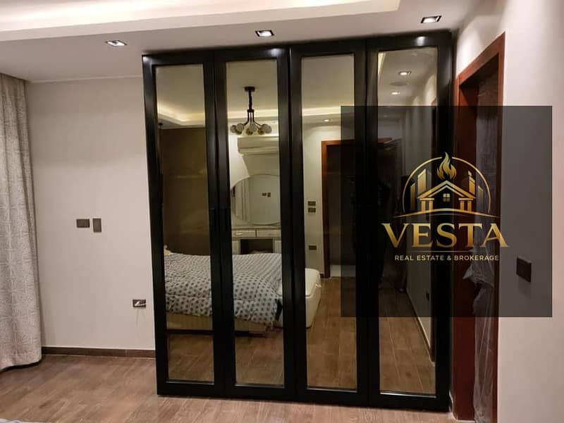 12 d1c7501f-372a-4550-89c6-97d995e5a44c. jpg