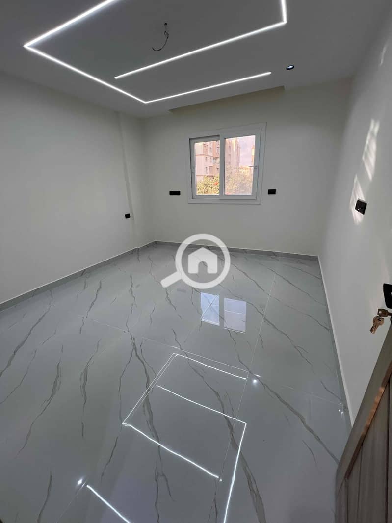 5 9d4f2175-2724-42c2-82d6-9e0d56843817. jpg