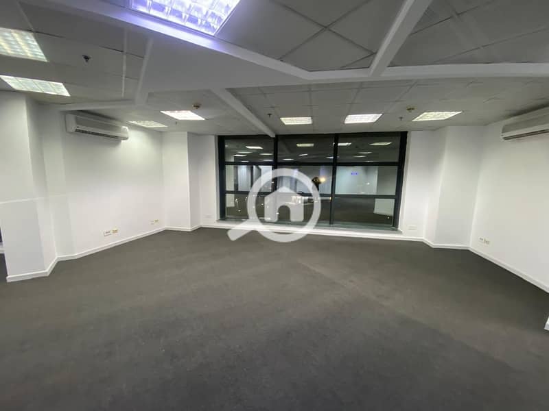 4 PHOTO-2025-12-07-22-36-42 4. jpg