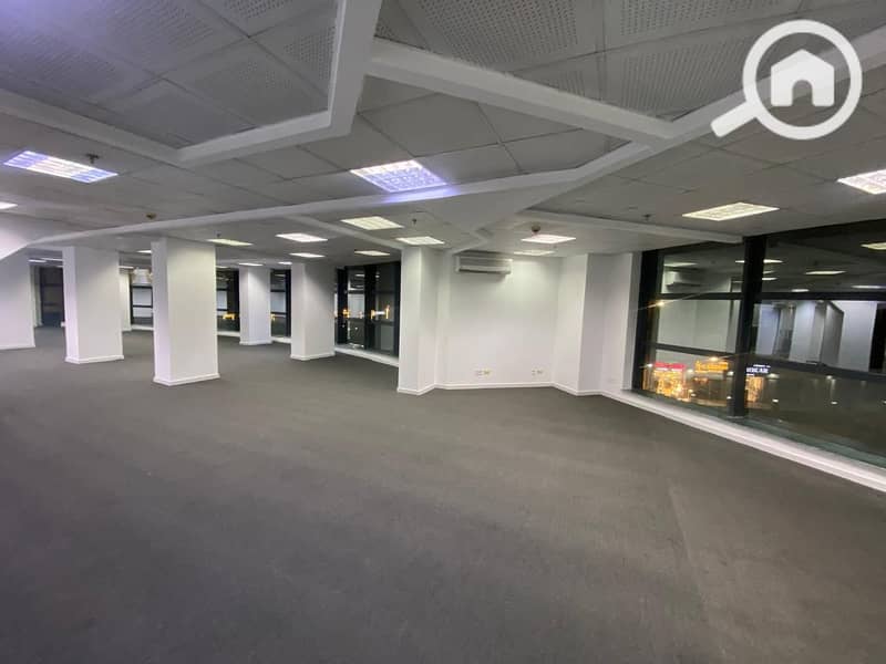 5 PHOTO-2025-12-07-22-36-42 6. jpg