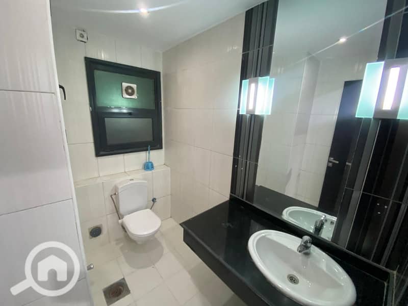 7 PHOTO-2025-12-07-22-36-42 8. jpg